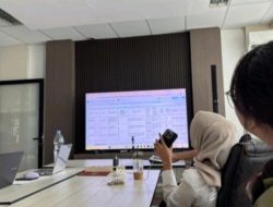 Dorong Digitalisasi Birokrasi, Mahasiswa Administrasi Publik UPNVJT Pelajari Sistem Naskah Dinas Digital di Sekretariat Daerah Pemprov Jatim